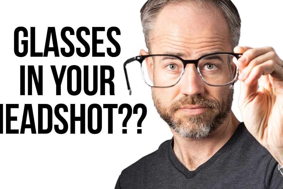 Wear glasses in YOUR HEADSHOT session? 🤓🤔 (reflection challenges &  how we deal with them! – Headshot Posing Tips We Love